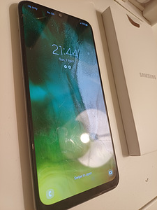 Samsung Galaxy A50 White (разбитый экран!) 4GB/128GB (4 фото из 7)
