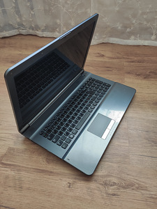 Samsung RC710 sülearvuti (2 foto / 4)