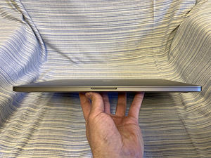 Macbook Pro 16" 2019 16GB 500GB Aku 251 tsüklit (3 foto / 10)