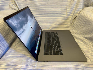 Macbook Pro 16" 2019 16GB 500GB Aku 251 tsüklit (10 foto / 10)