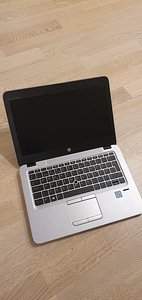HP Elitebook 820 G3 (5 foto / 5)