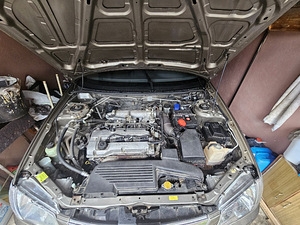 Mazda 323f 1998 aasta (7 foto / 12)