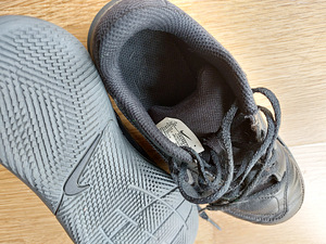 NIKE laste jalgpallijalatsid, suurus 33 (3 foto / 3)