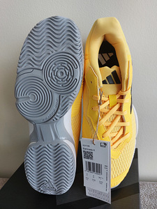 Uued Adidas Barricade Junior tennise tossud, s 36.5 (2 foto / 3)