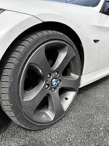 BMW (10 foto / 14)
