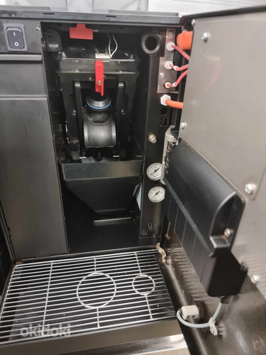 Кофемашина Franke A600 (FCS4043) с холодильником для молока FCS4048 (фото #7)