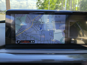 BMW 320D (12 foto / 15)