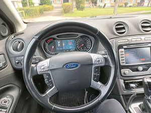 Ford Mondeo 2.0 TDCI (2 foto / 14)