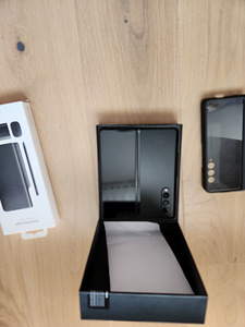 Samsung Z Fold 3 (1 foto / 4)