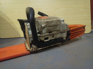 Stihl MS250 (3 фото из 4)