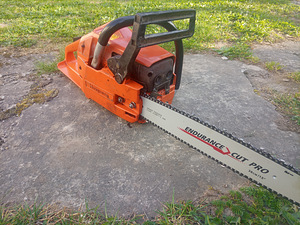 Husqvarna 254XP (4 foto / 5)