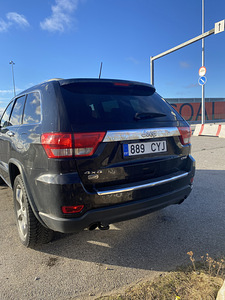 Jeep Grand Cherokee (4 foto / 10)