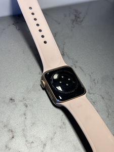 Apple Watch Series 6 GPS + Cellular 40mm (3 foto / 4)