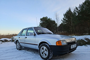 Ford escort (1 фото из 13)