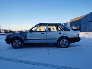 Ford escort (2 фото из 13)
