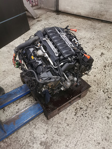 Двигатель BMW v8 n62b40 (5 фото из 5)