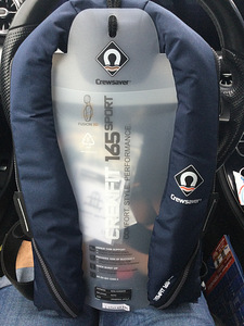 Päästevest Crewsaver Crewfit 165sport (1 foto / 3)