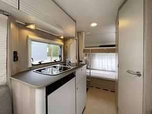 Bürstner Premio Life 490 TK (6 фото из 10)