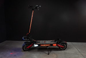 Elektritõukeratas Nanrobot LS7+ 90kmh elektriline tõukeratas (1 foto / 10)
