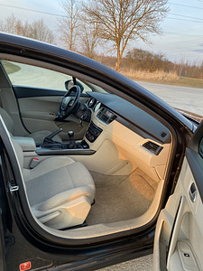 Peugeot 508 (7 фото из 15)