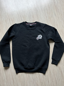 Новая кофта Moncler M (2 фото из 2)