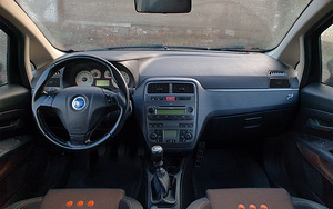 2006 Fiat Grande Punto (2 foto / 9)