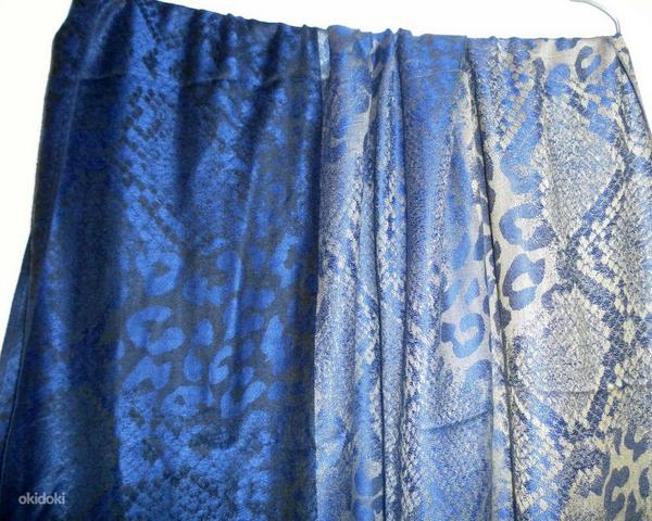 Большой ярко-синий с бежевым муаром шарф-палантин. новый (фото #2)
