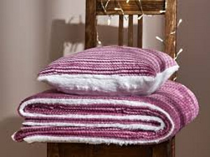 Dormeo Warm Hug uus roosa komplekt- pleed 130x190 +2 patja (3 foto / 5)