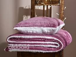 Dormeo Warm Hug новый розовый комплект -плед и 2 подушки (фото #3)