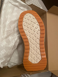 Helly Hansen jalatsid (4 foto / 5)