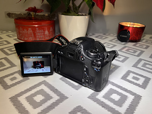 Canon EOS 600D + 18-55mm kaamera komplekt (3 foto / 3)