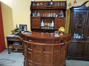 Барная стойка (1 фото из 3)