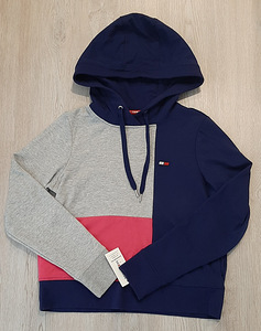 Tommy Hilfiger pusa, uus, S/M (3 foto / 3)