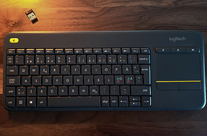 Juhtmevaba klaviatuur Logitech K400+, kasutatud (1 foto / 2)