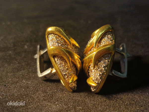Kuld kõrvarõngad teemantidega 750 proov (№L846) (foto #2)