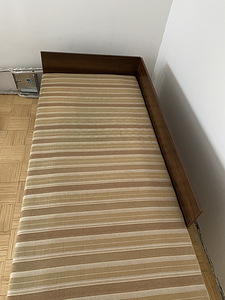 Бесплатная кровать (2 фото из 3)