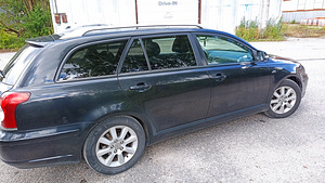 Toyota Avensis (3 foto / 8)