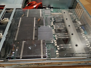 Б/у сервер Supermicro 2U SC-828 SC828TQ+-R1200LPB (2 фото из 3)