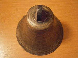 Судовой колокол (2 фото из 2)