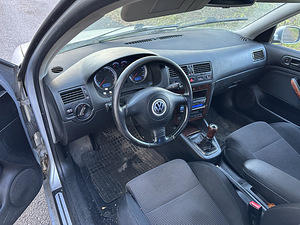 Varuosadeks Volkswagen Bora 2.0 85kW (7 foto / 7)
