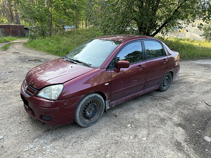 Suzuki Liana 1.6 78 kW varuosadeks (2 foto / 4)