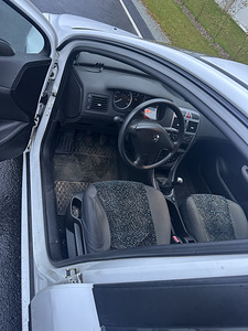 Peugeot 307 1.6 80kW varuosadeks (4 foto / 7)