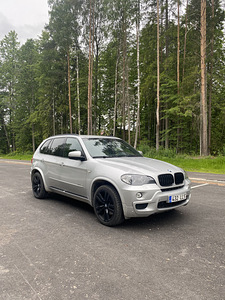 BMW x5 M-pakett 3.0d 210kw (1 foto / 9)