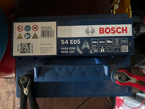 BOSCH S4 E05 Батарея EFB (2 фото из 2)