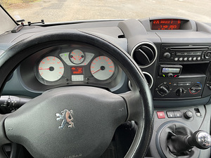 Peugeot Partner Teepe 1.6 diesel manual (10 foto / 15)