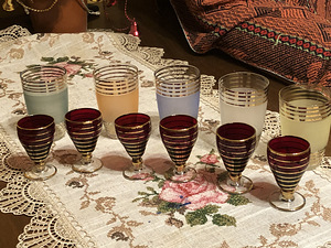 Продам вазу и рюмки (2 фото из 3)