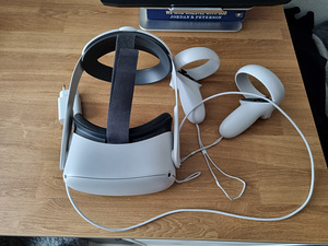 Meta oculus 2 128GB + Elite strap (1 foto / 3)