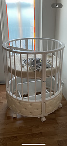 Продам кроватку с комодом (3 фото из 4)