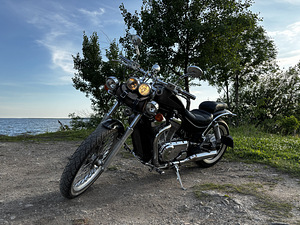 Mootorratas Suzuki Intruder (3 foto / 4)