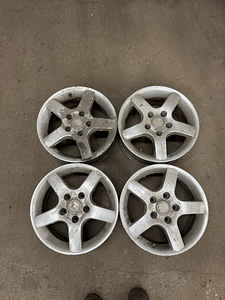 15" 5x114,3 Veljed (1 foto / 2)
